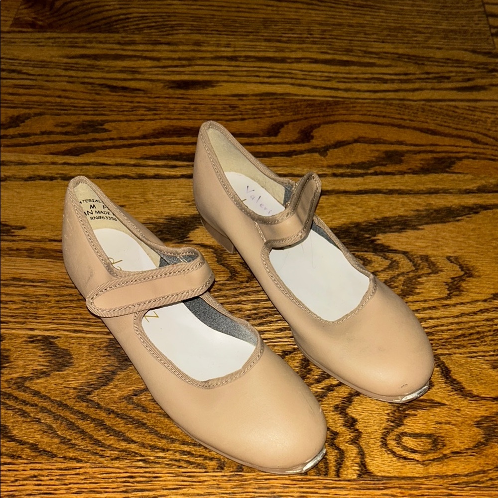 Girls Size 13 Tan Tap Shoes